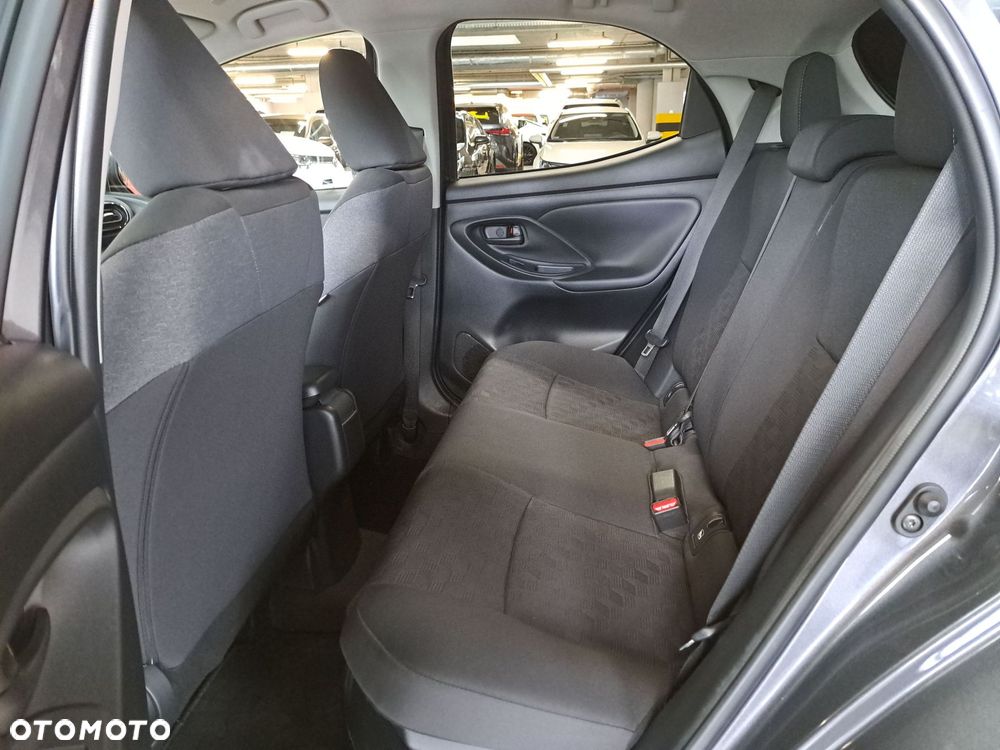 Toyota Yaris Hybrid 1.5 Style - 13