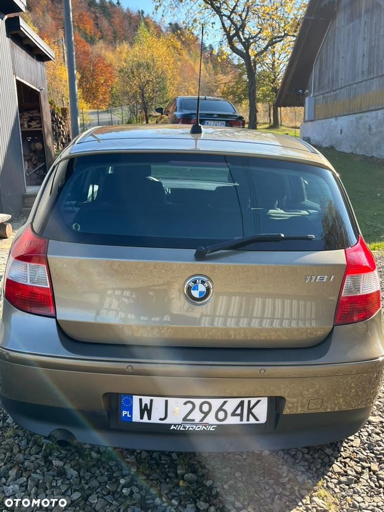 BMW Seria 1 118i - 3