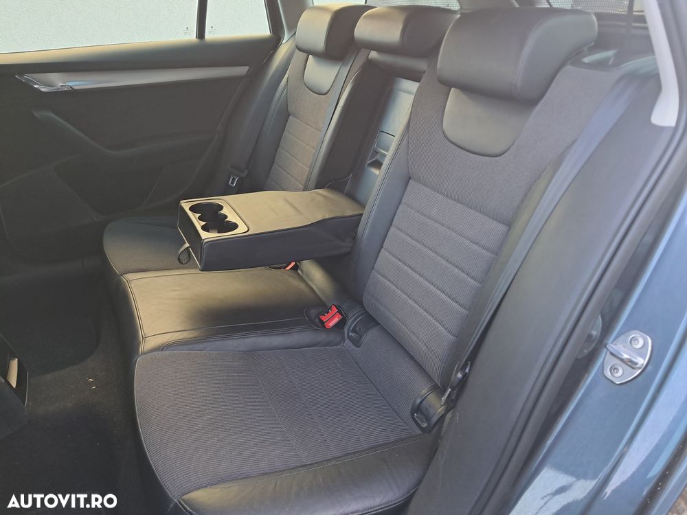 Skoda Octavia 2.0 TDI STYLE - 7
