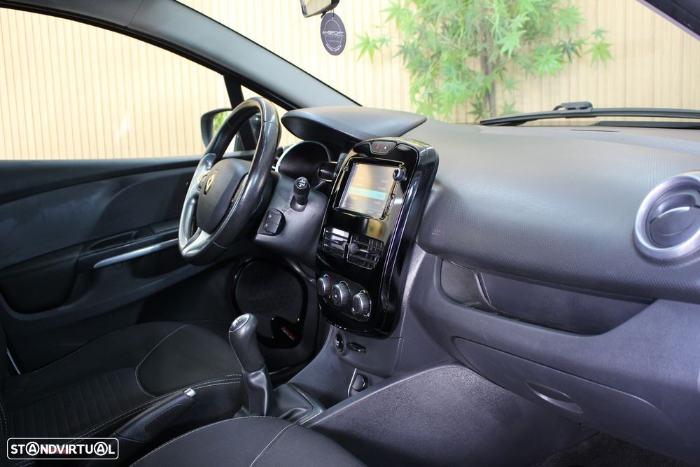 Renault Clio Sport Tourer 0.9 TCe Limited - 31