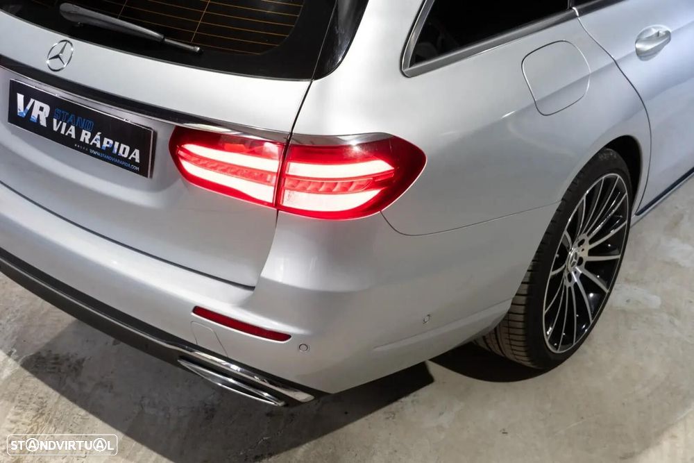Mercedes-Benz E 220 - 53