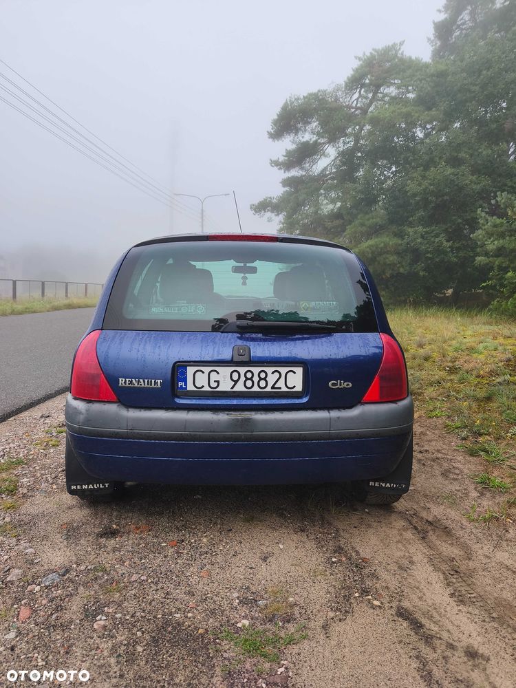 Renault Clio - 2