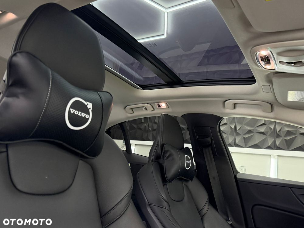 Volvo S60 T6 AWD Momentum Pro - 15
