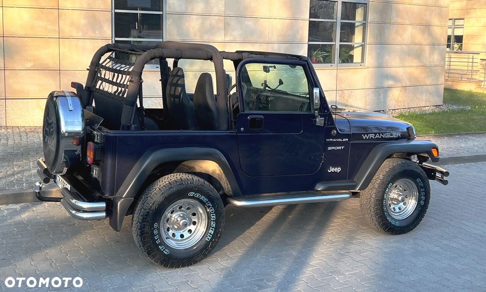 Jeep Wrangler 2.5L - 17