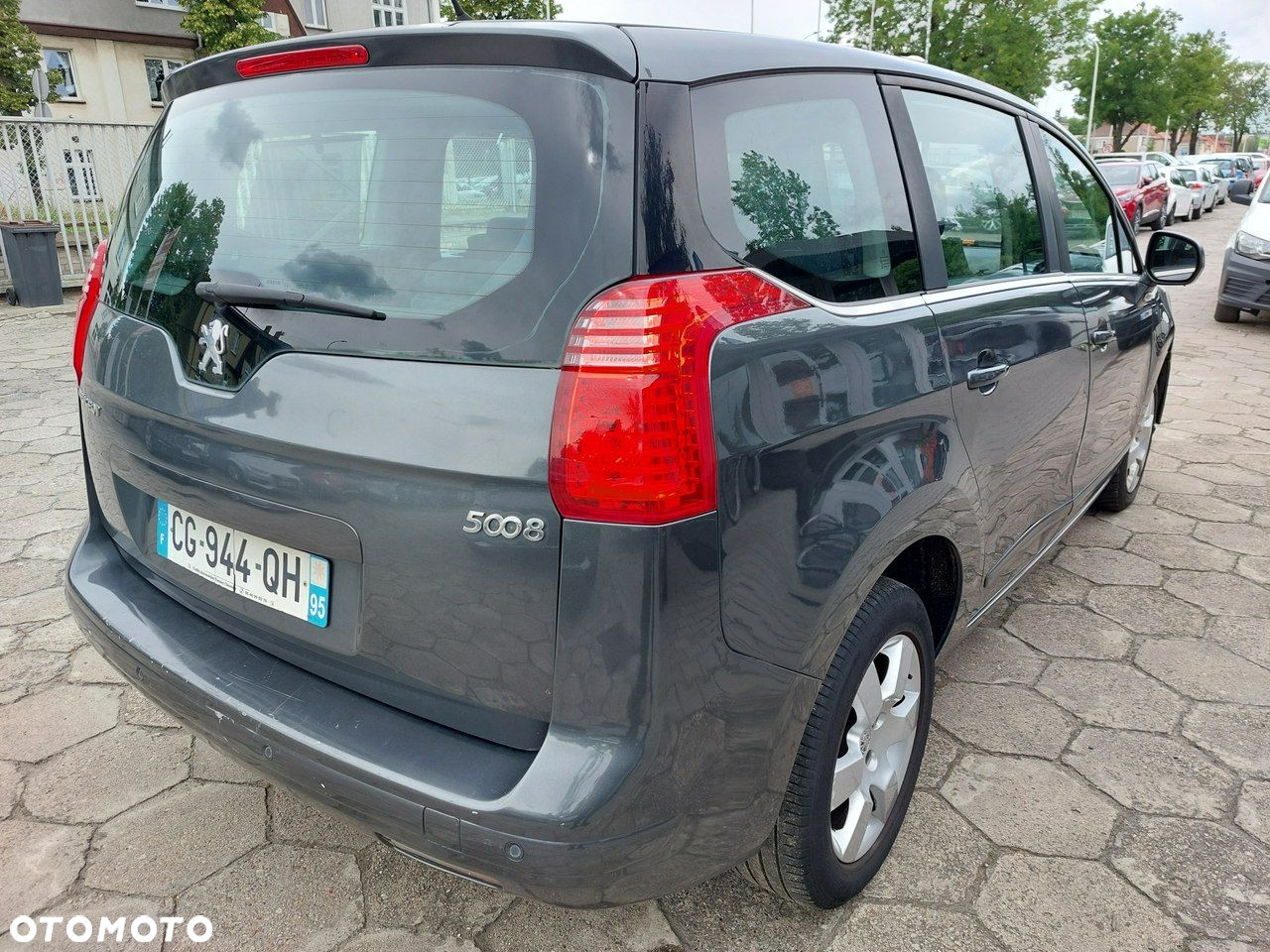 Peugeot 5008 - 4
