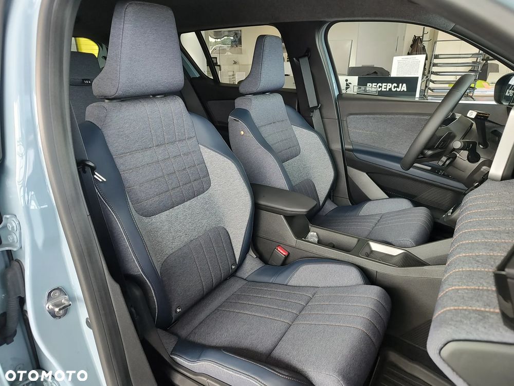 Renault 4 E-Tech 52kWh Comfort Range Techno - 10