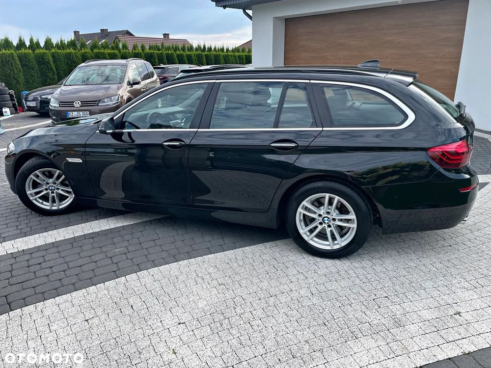 BMW Seria 5 520d Touring - 16