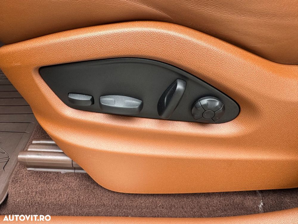 Porsche Cayenne E-Hybrid Tiptronic S - 20