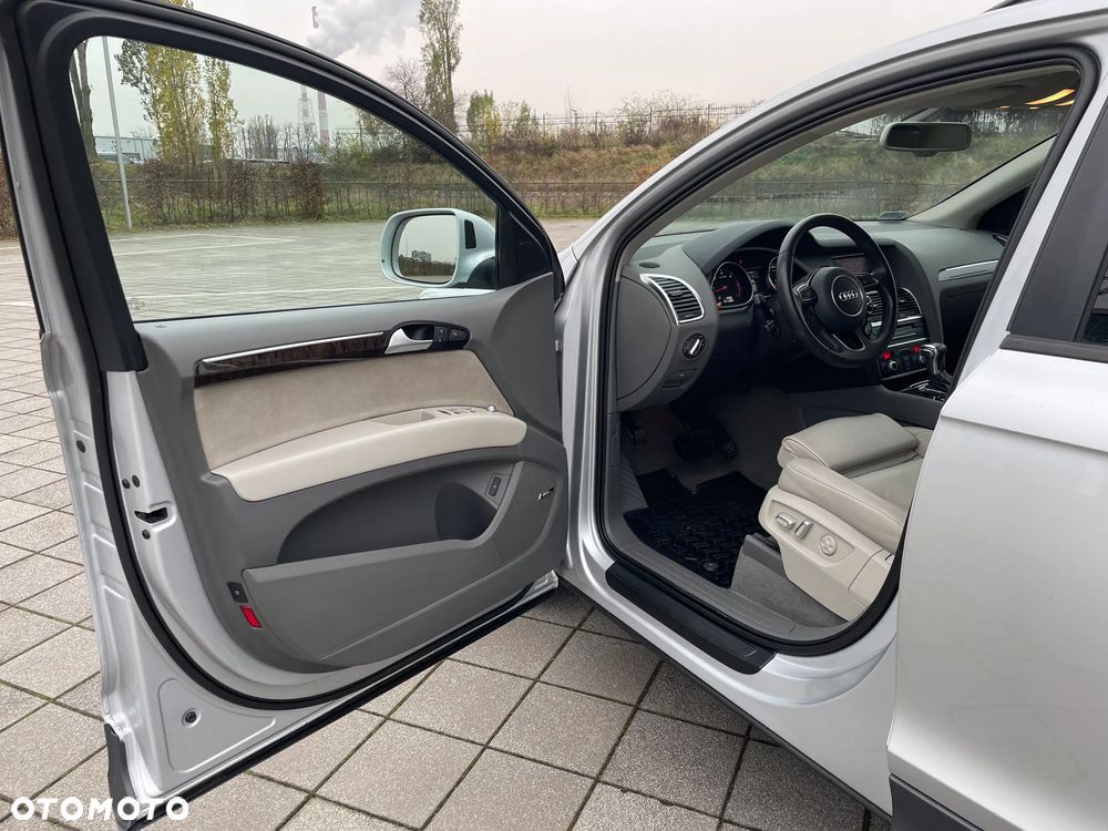 Audi Q7 3.0 TDI DPF Quattro Progressive Tiptr - 11