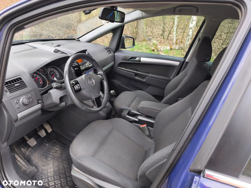 Opel Zafira 1.8 - 7