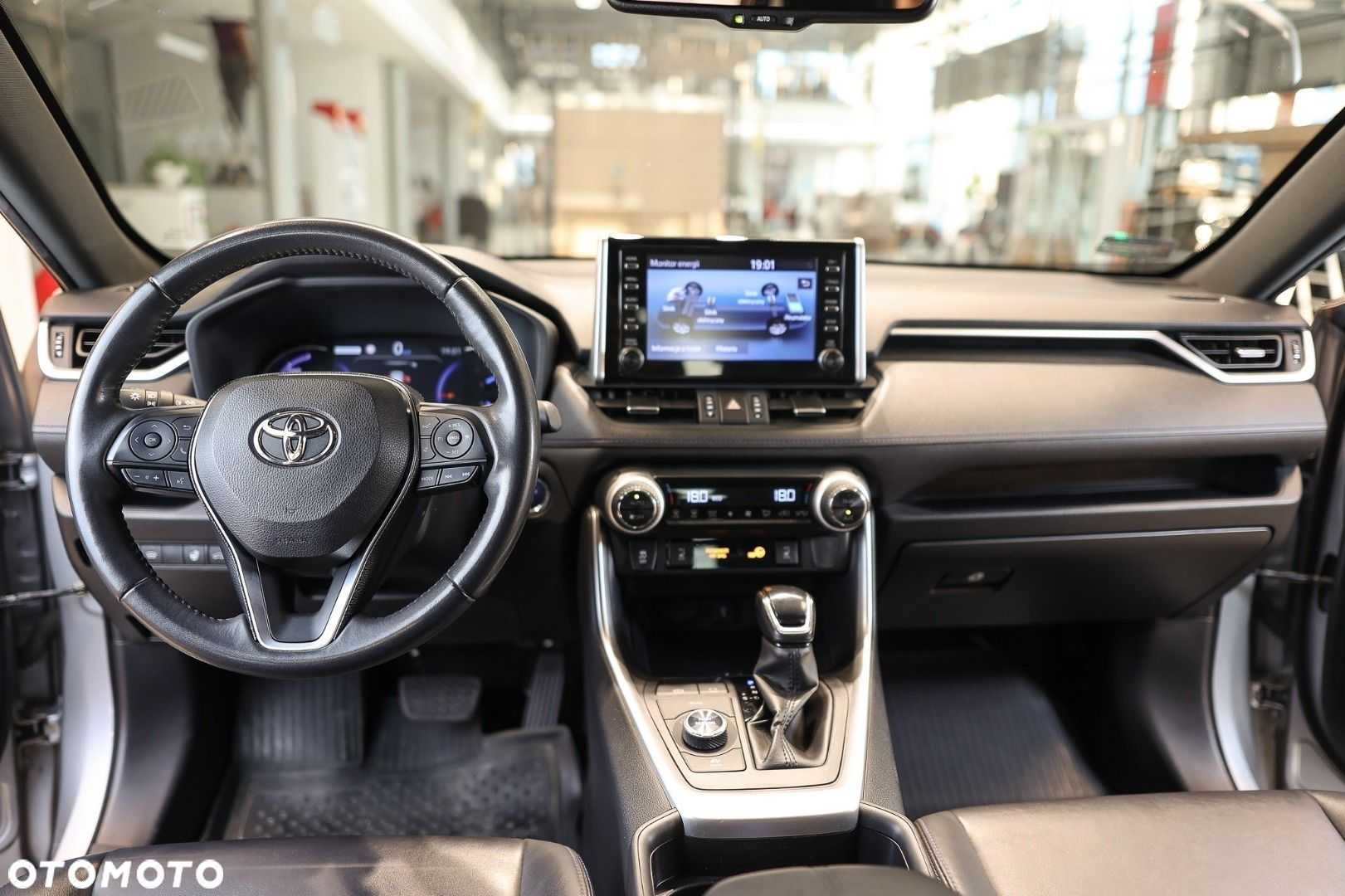 Toyota RAV4 - 7