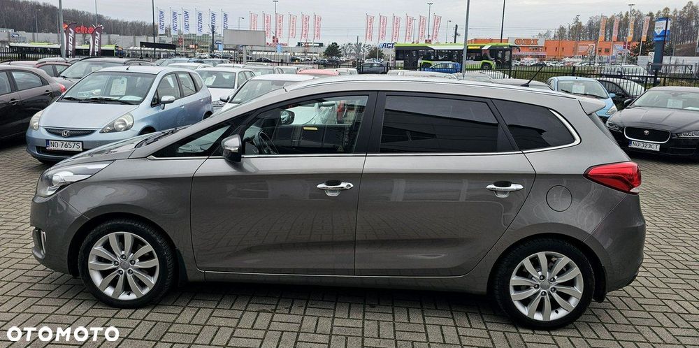 Kia Carens - 6