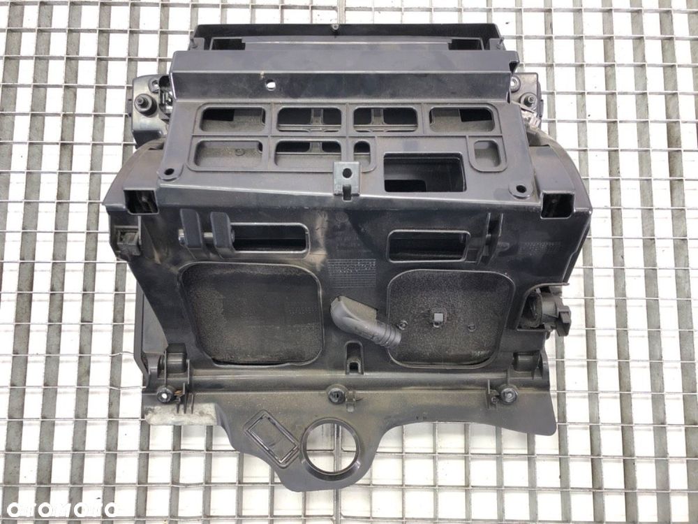 SCHOWEK PASAŻERA - 45.00 PLN - VW PASSAT B6 Variant (3C5) 2005 - 2011 2.0 TDI 103 kW [140 KM] olej - 3