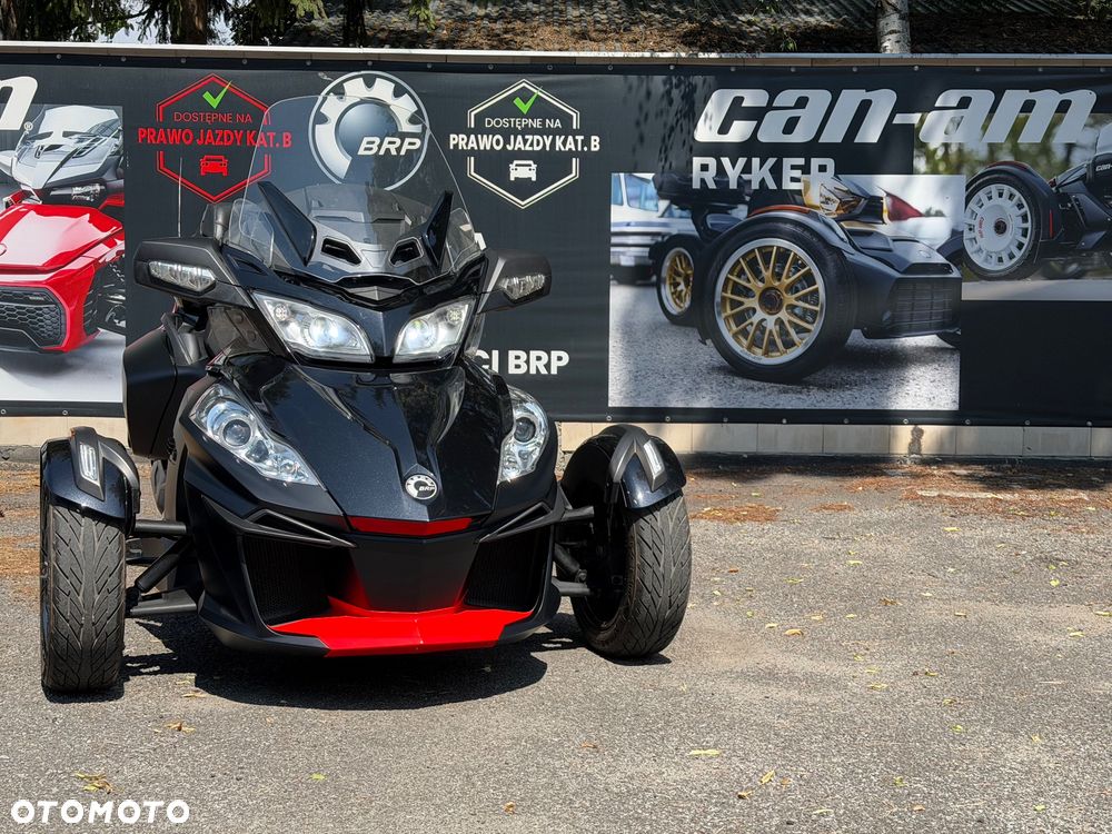 Can-Am Spyder - 2