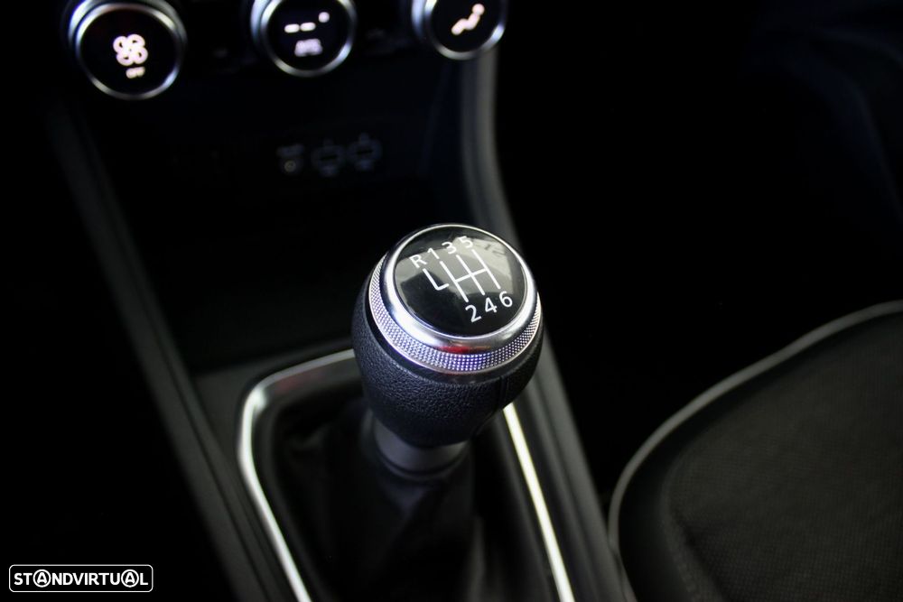 Renault Captur 1.0 TCe Exclusive - 37