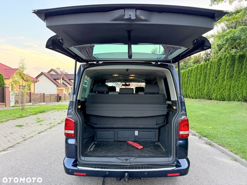 Volkswagen Multivan - 25