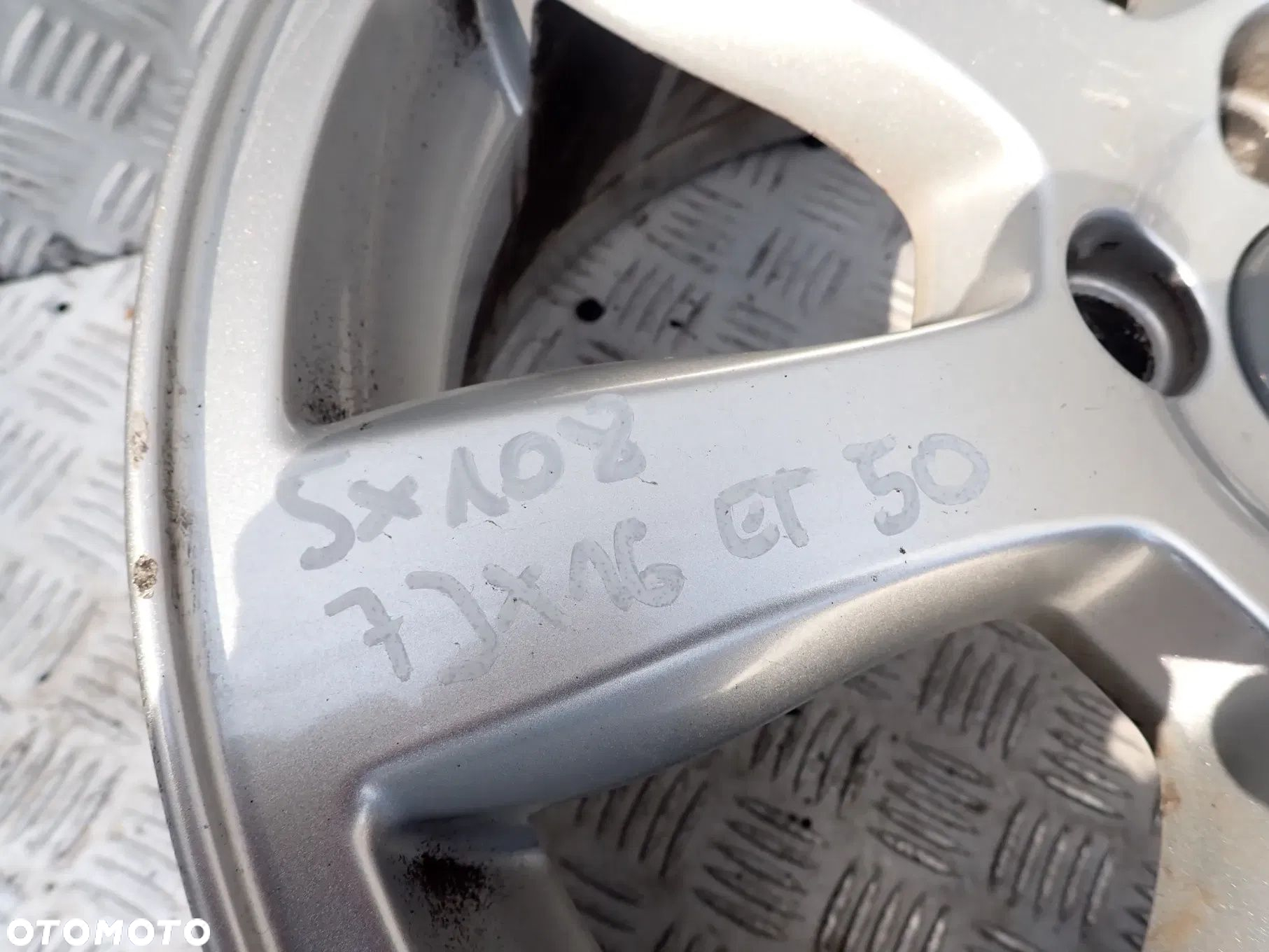 FELGI ALUMINIOWE FORD 5X108 7X16 ET 50 - 4