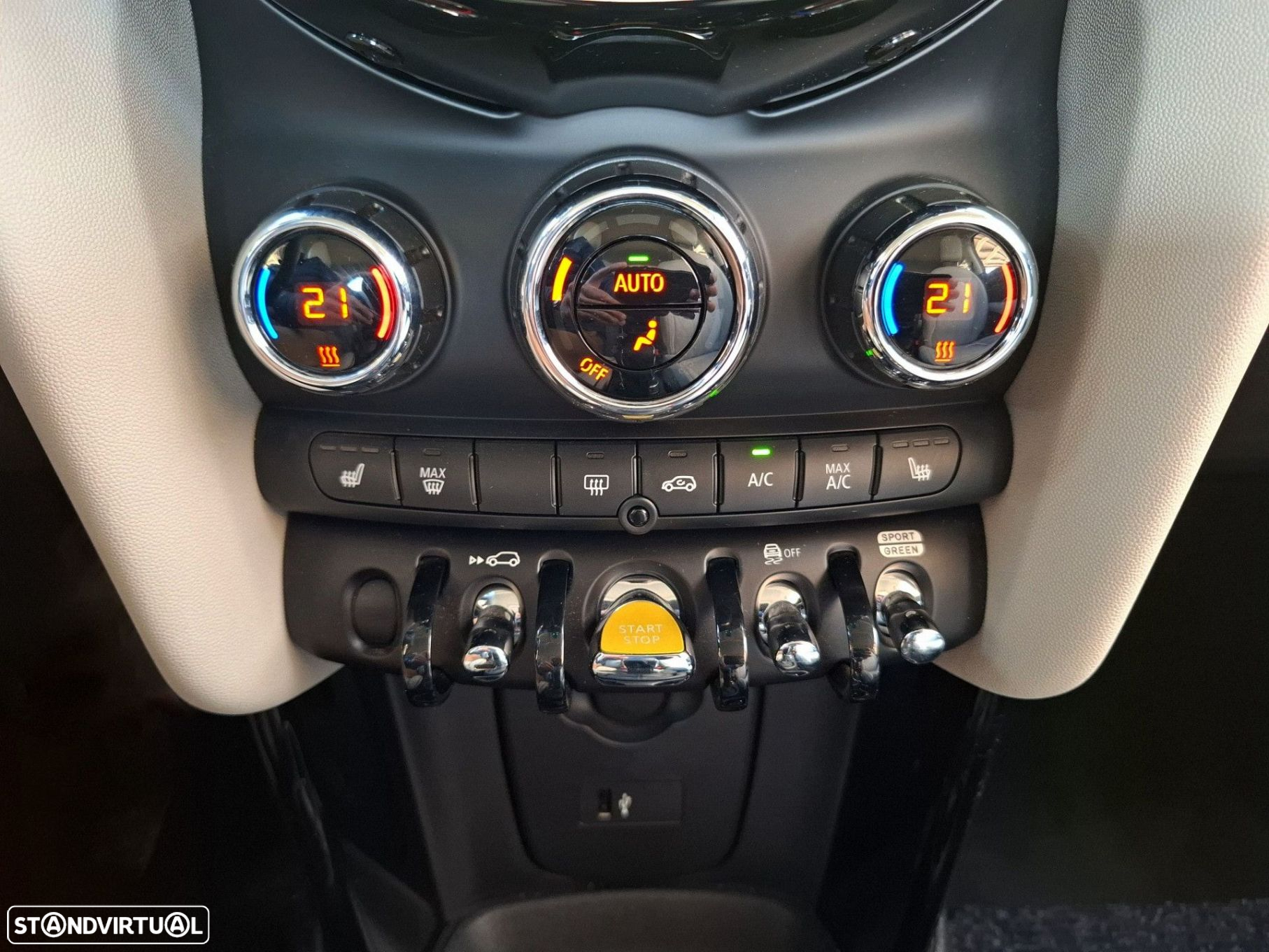 MINI 3 Portas Cooper SE - 21