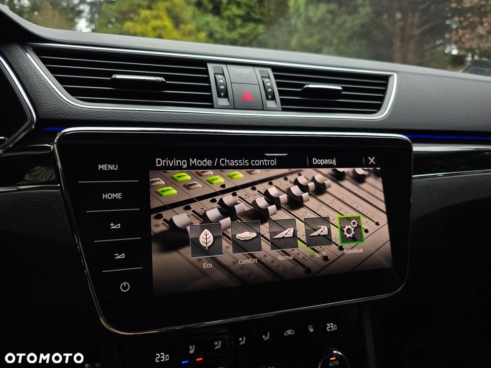Skoda Superb 2.0 TSI 4x4 L&K DSG - 26