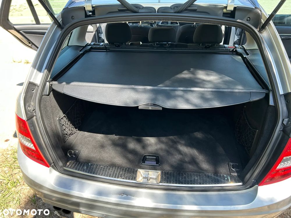 Mercedes-Benz Klasa C 200 CDI DPF Automatik BlueEFFICIENCY - 25