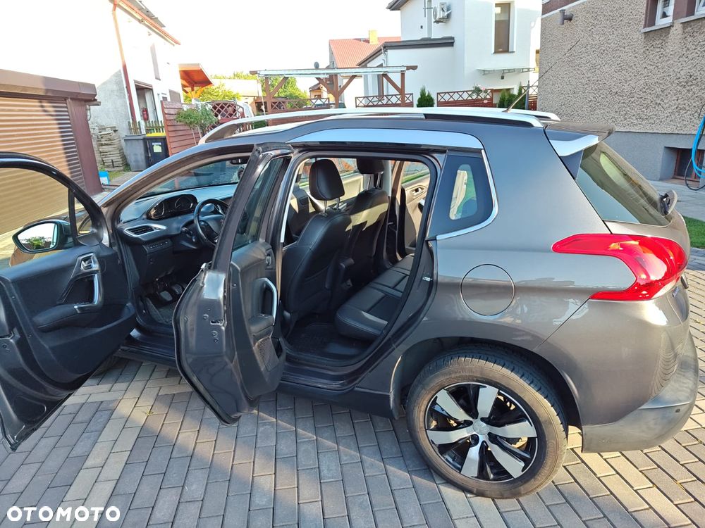 Peugeot 2008 1.6 BlueHDi Allure - 10