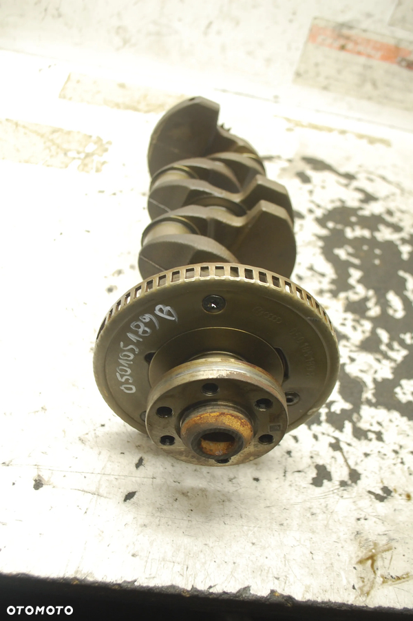 WAŁ KORBOWY NOMINAŁ 050105189B AUDI A3 8P 1.6 BSE VW GOLF V SEAT SKODA