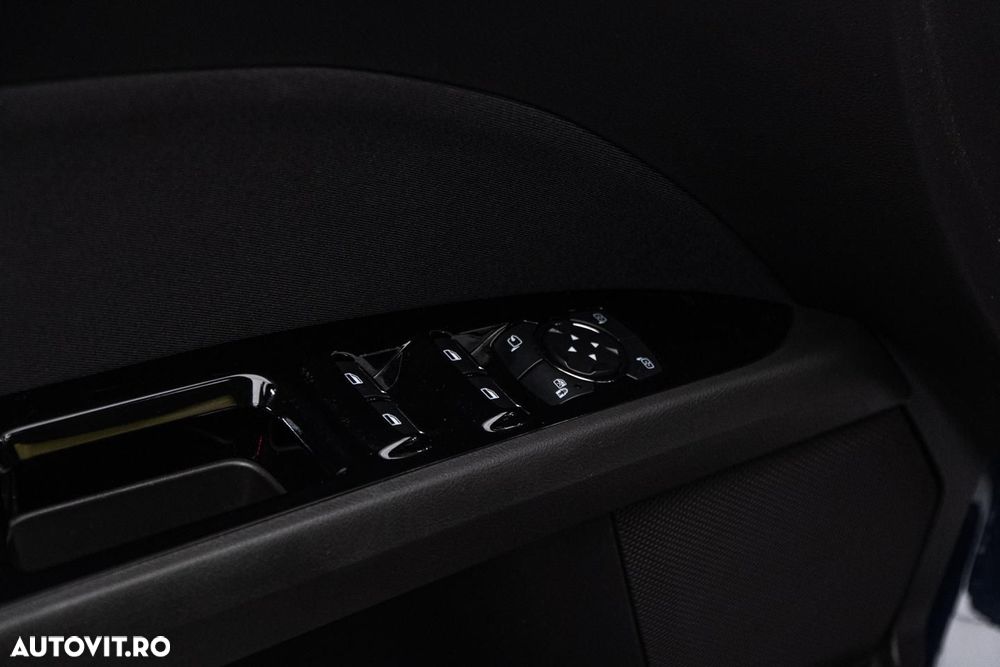 Ford Mondeo 2.0 HEV Titanium - 19