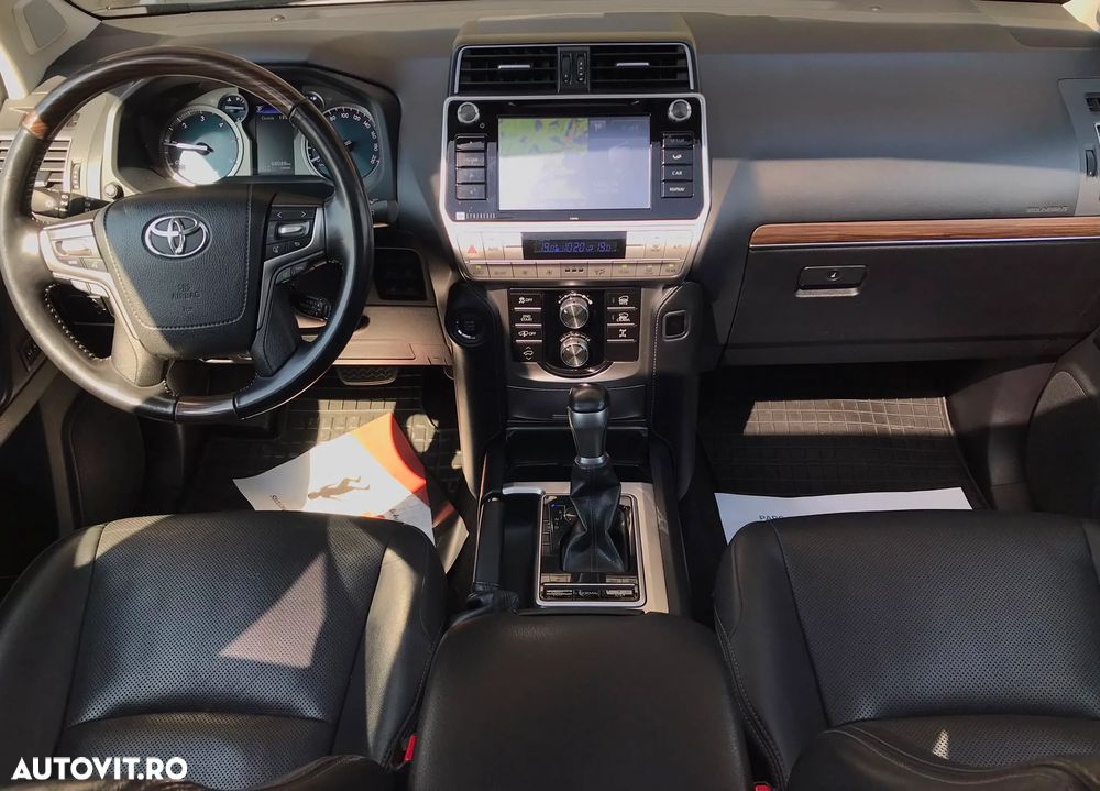 Toyota Land Cruiser - 14
