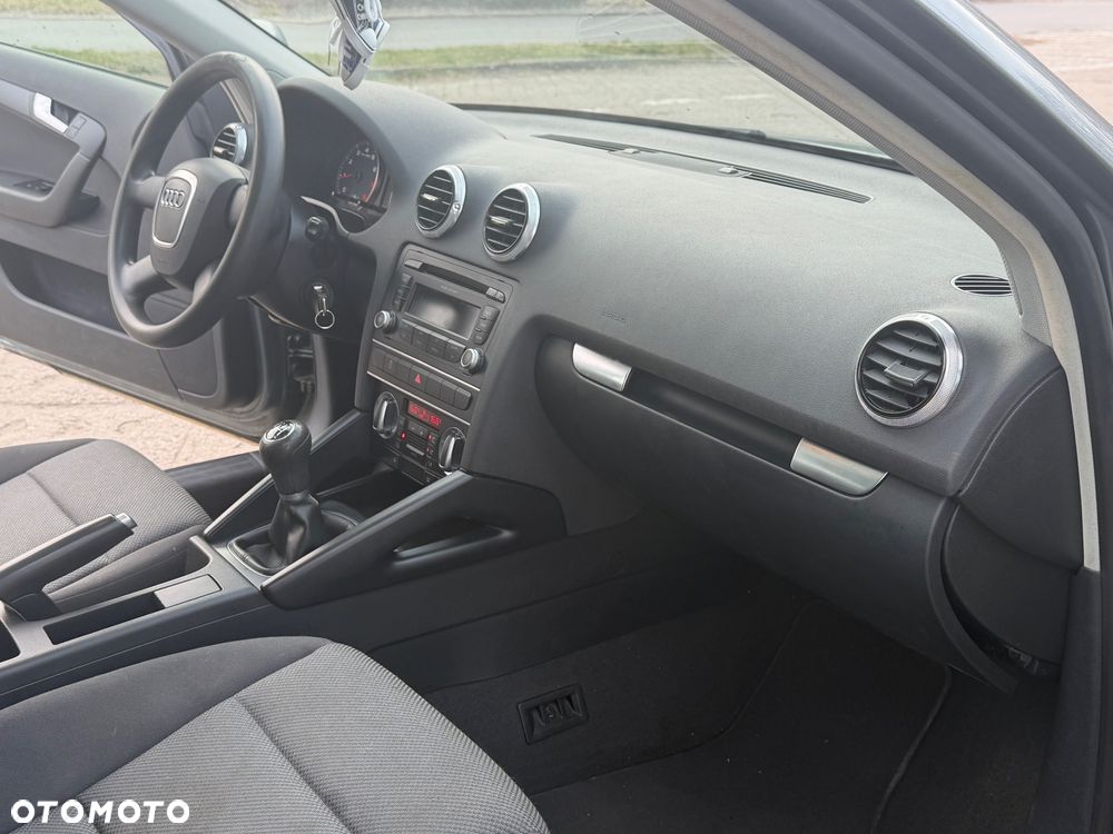 Audi A3 Sportback 1.8 TFSI Ambition - 9