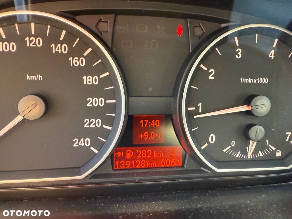 BMW Seria 1 116i Edition Sport - 8