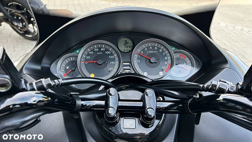 Honda NSS - 9