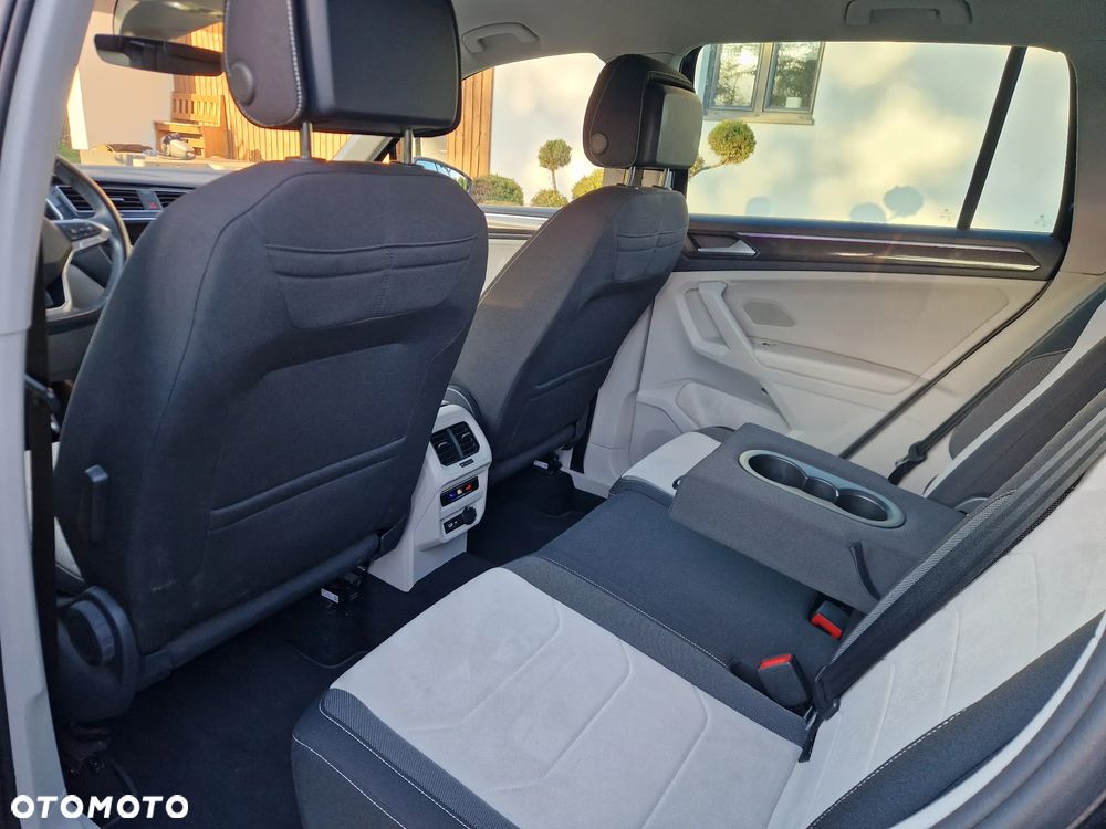 Volkswagen Tiguan 2.0 TDI SCR 4Mot Elegance DSG - 18