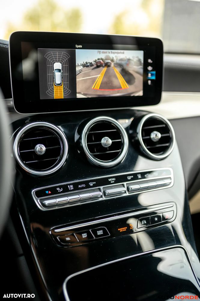 Mercedes-Benz GLC - 31