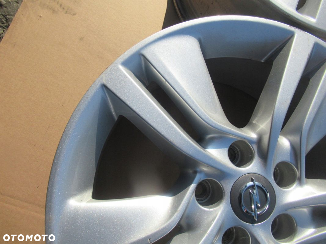 ALUFELGI 17' 4szt OPEL MERIVA B,VECTRA ,ASTRA H,ZAFIRA A,B,,SIGNUM,SAAB - 8
