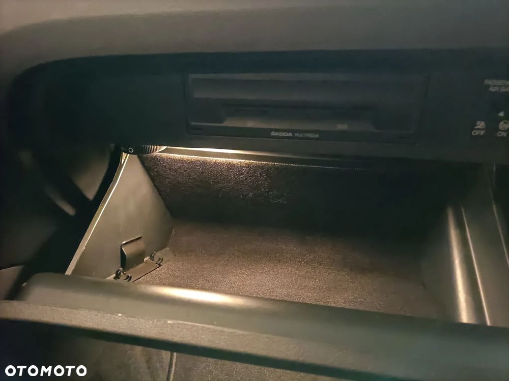 Skoda Octavia 2.0 TSI DSG RS 245 - 9