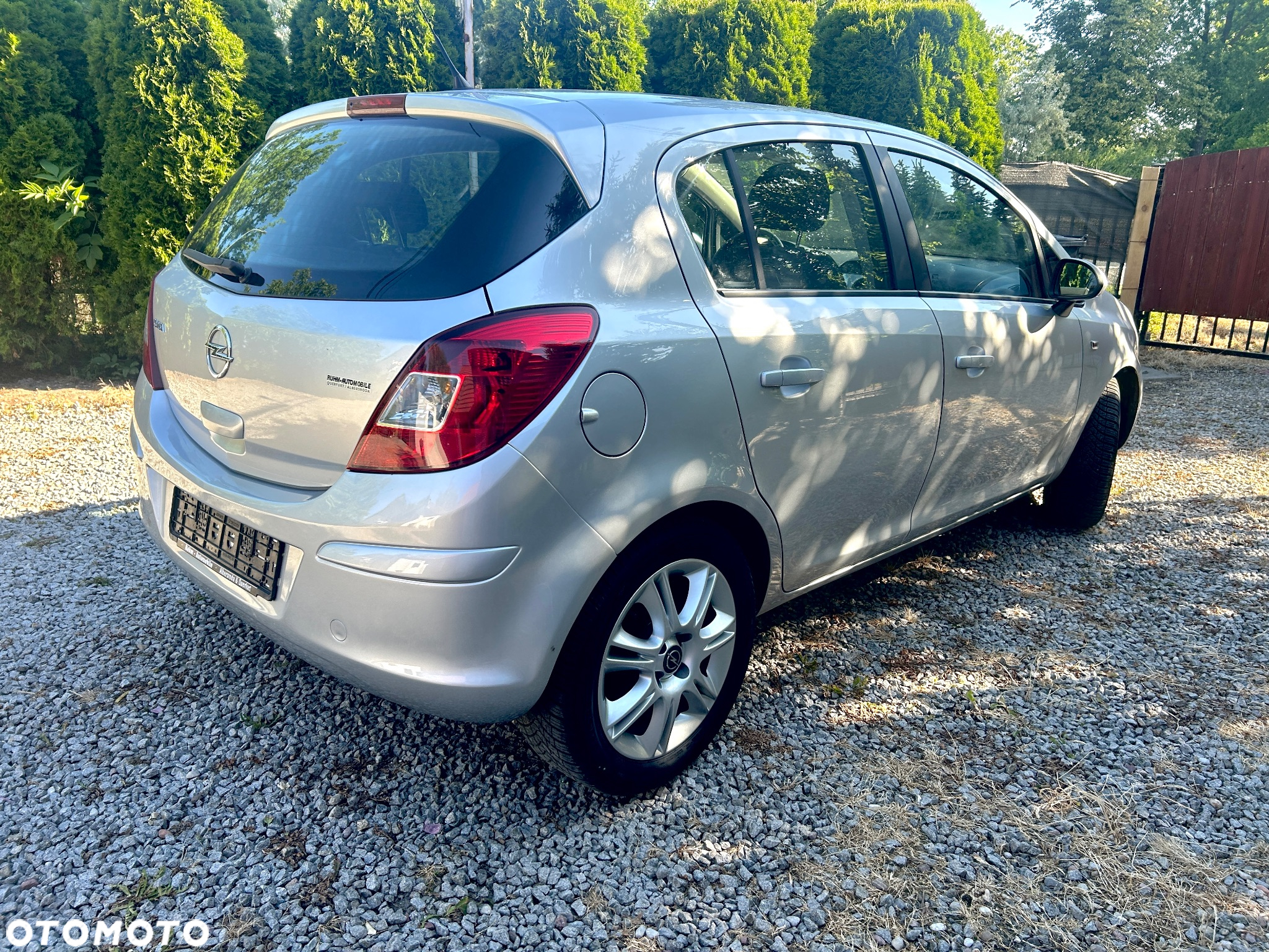 Opel Corsa 1.2 16V Cosmo - 8
