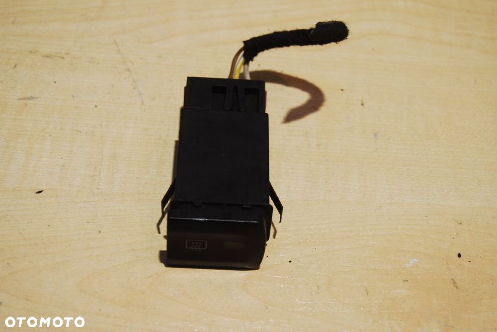 PRZEŁĄCZNIK WŁĄCZNIK PODGRZEWANIA  8L0941503A AUDI A3 8L 8L0941503B - 5