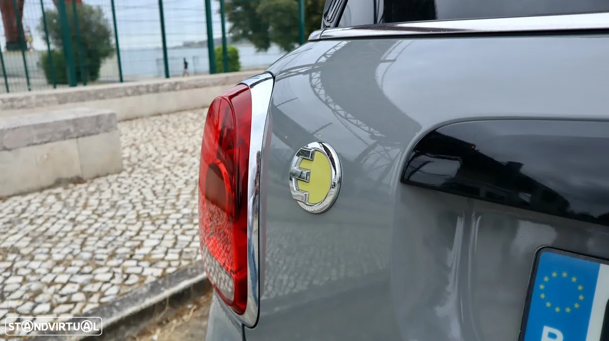 MINI Countryman Cooper SE ALL4 Auto - 52