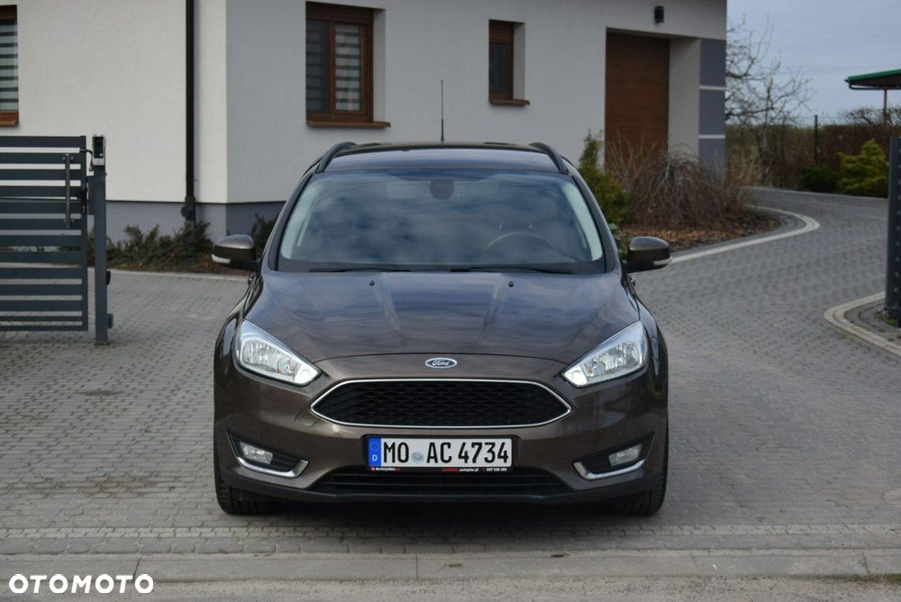 Ford Focus 1.5 EcoBlue STart-Stopp-System TITANIUM - 2