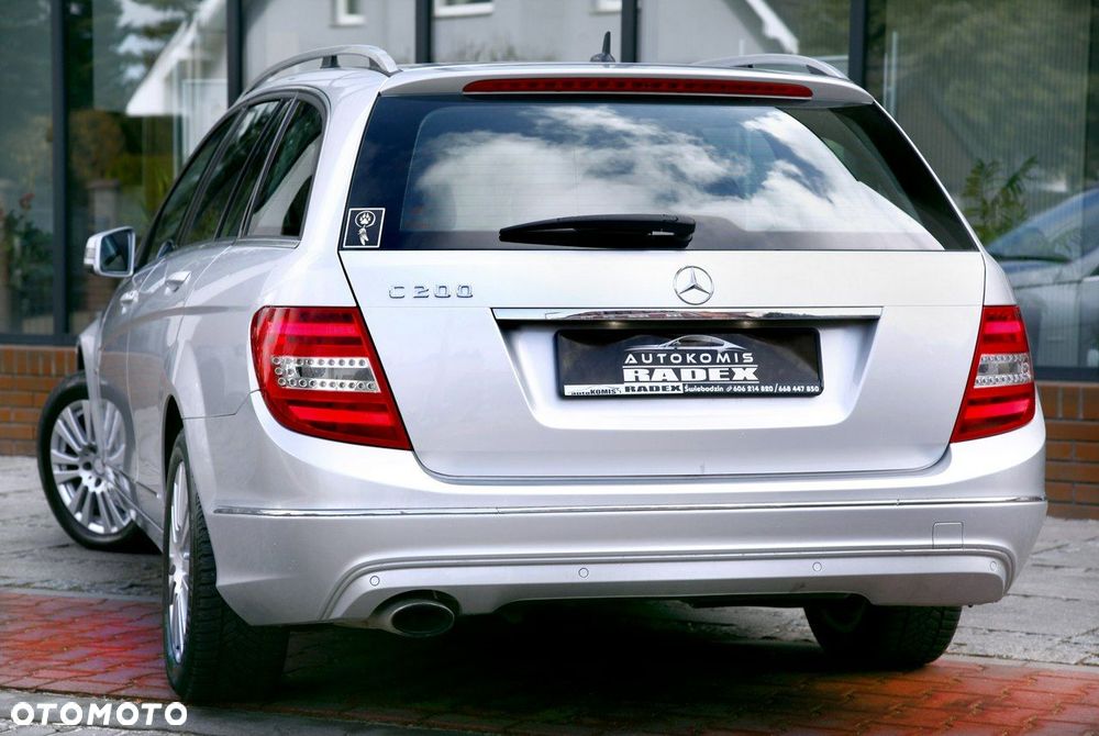 Mercedes-Benz Klasa C 200 (BlueEFFICIENCY) 7G-TRONIC Elegance - 23