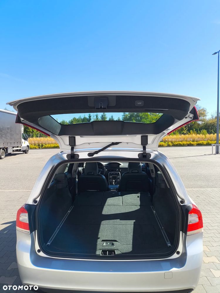 Volvo V70 D3 Drive-E Momentum - 17