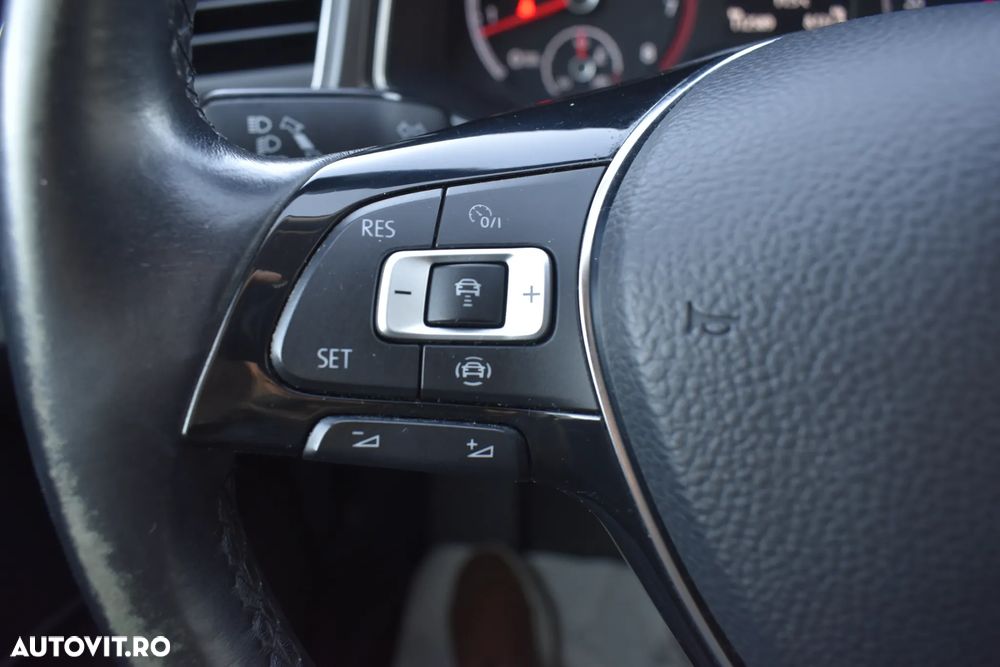 Volkswagen T-Roc 1.5 TSI DSG Sport - 14