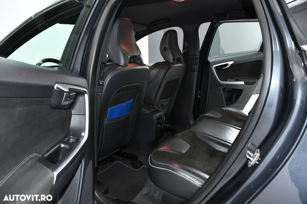 Volvo XC 60 D4AWD R-Design - 15