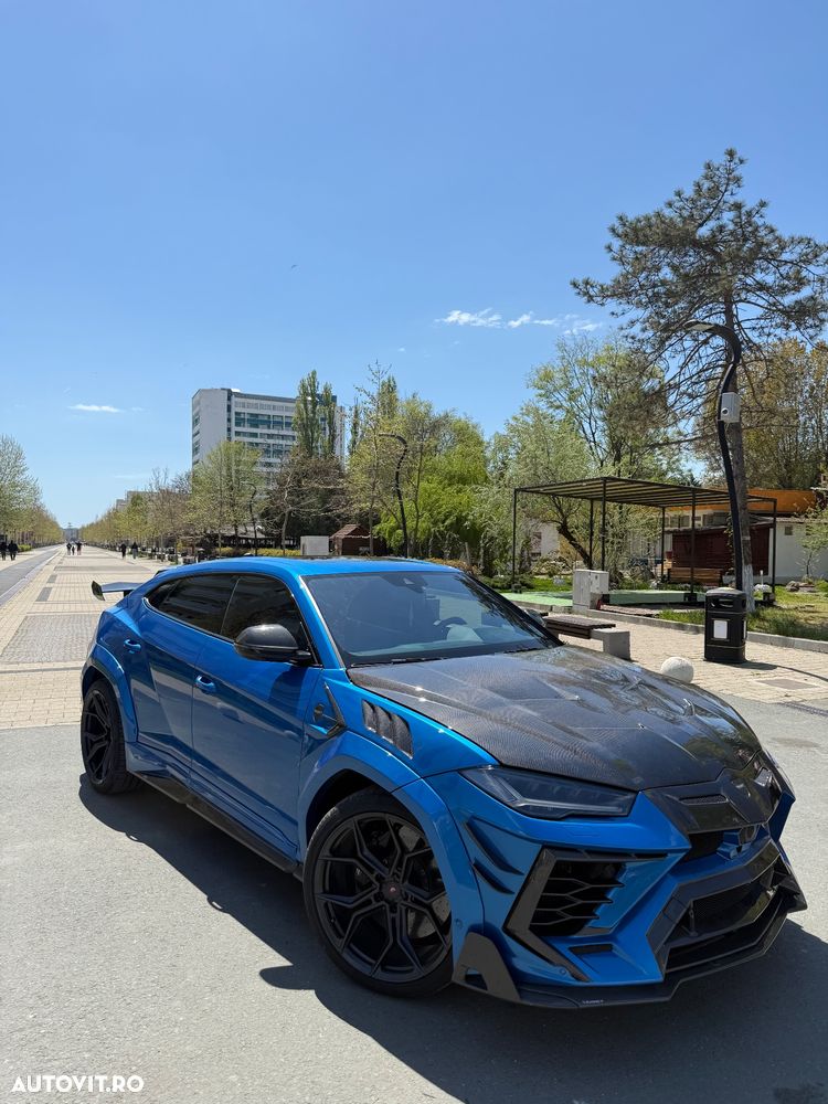 Lamborghini URUS - 11
