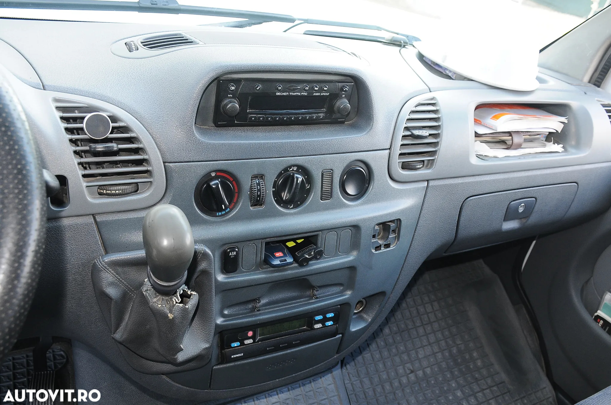 Mercedes-Benz Sprinter - 8