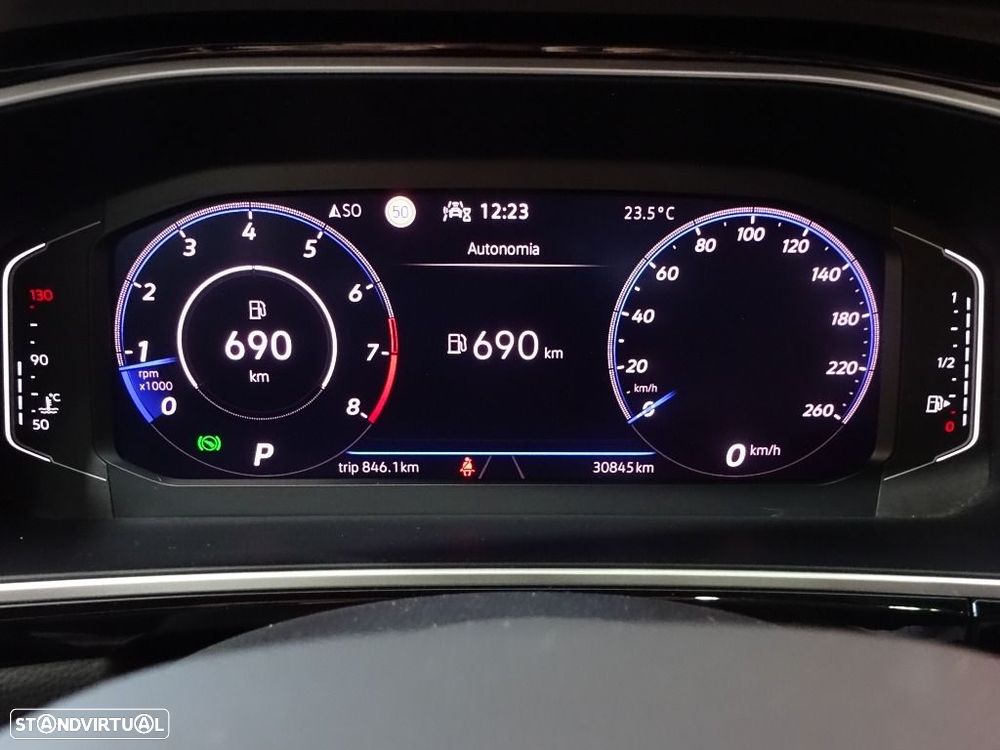 VW T-Roc 1.5 TSI R-Line DSG - 16