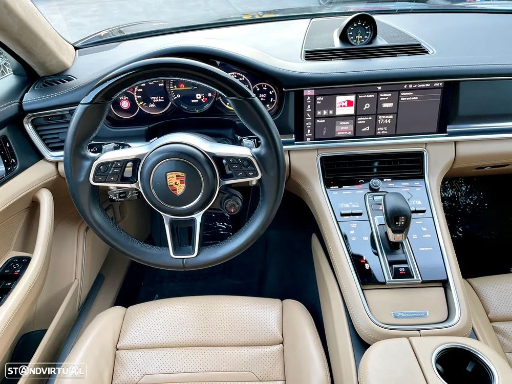 Porsche Panamera Sport Turismo 4 E-Hybrid Edition 10 Anos - 11