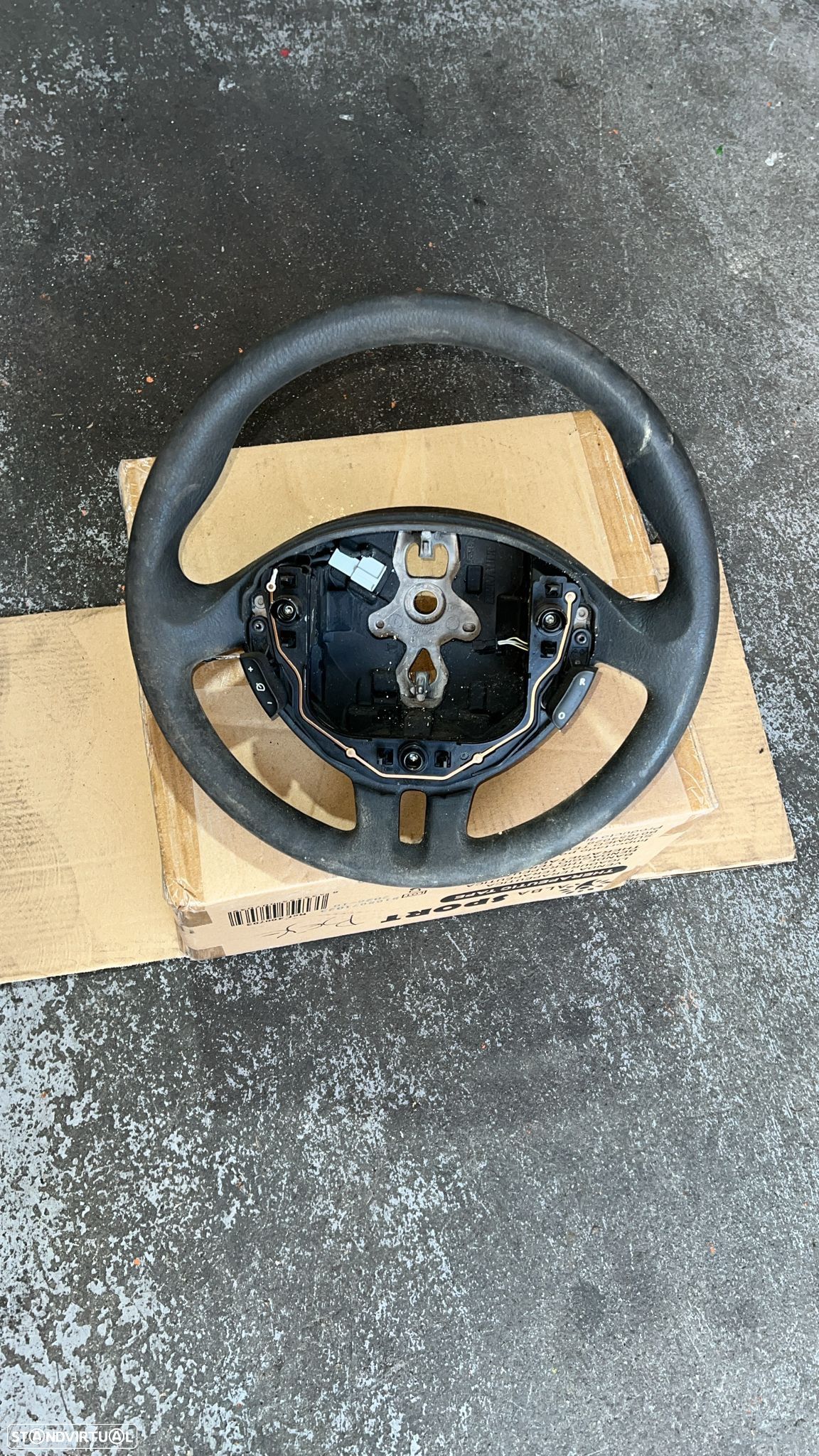 Volante Renault Clio 3 - 1