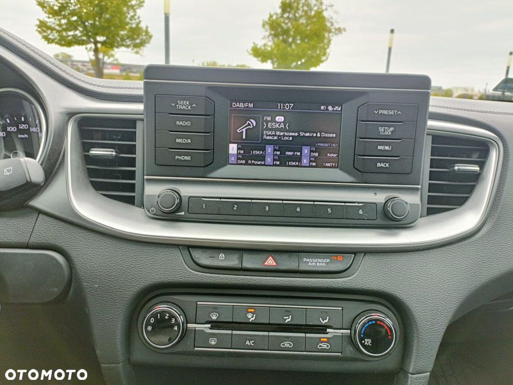 Kia Ceed 1.6 CRDi SCR M - 20