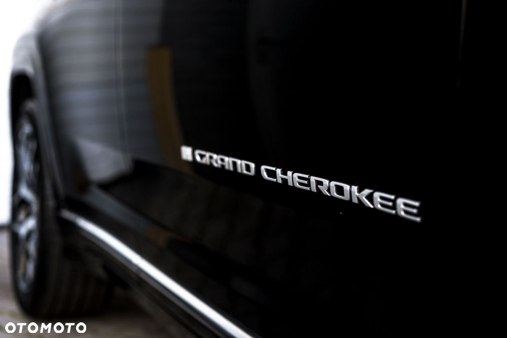 Jeep Grand Cherokee 3.6 V6 Summit - 28